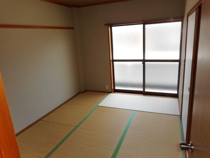 和歌山県西牟婁郡白浜町堅田の賃貸マンションの居間