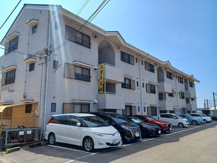 和歌山県西牟婁郡白浜町堅田の賃貸マンションの外観