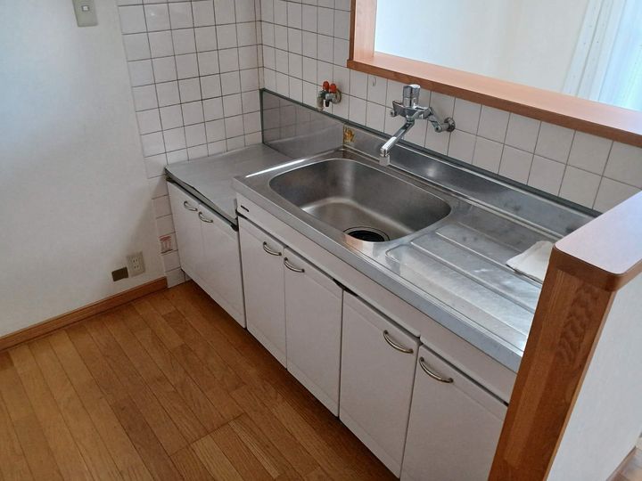 和歌山県田辺市今福町の賃貸マンション302のキッチン