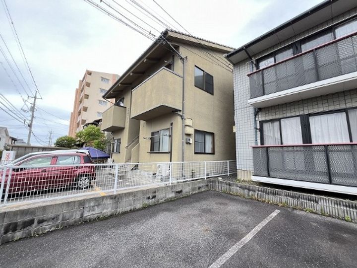 ヤマモトハイツの外観