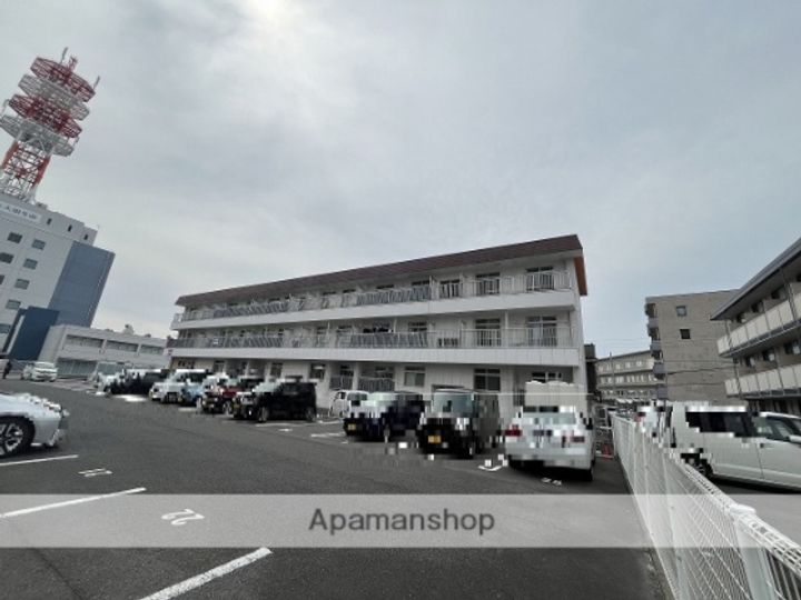 前川マンションの外観