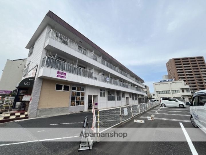 前川マンションの外観