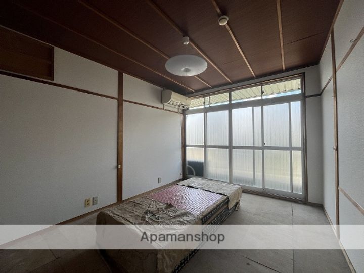 章マンション301の内装