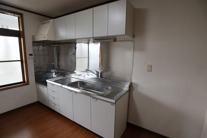 ファミリーハイツとくだ203のキッチン