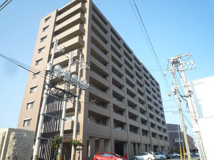 サーパス明徳通り305の外観