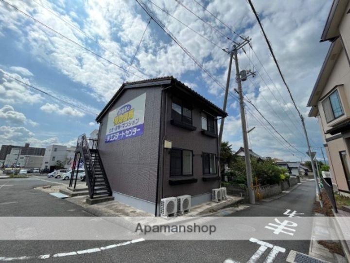 フェンスウエストⅠの外観