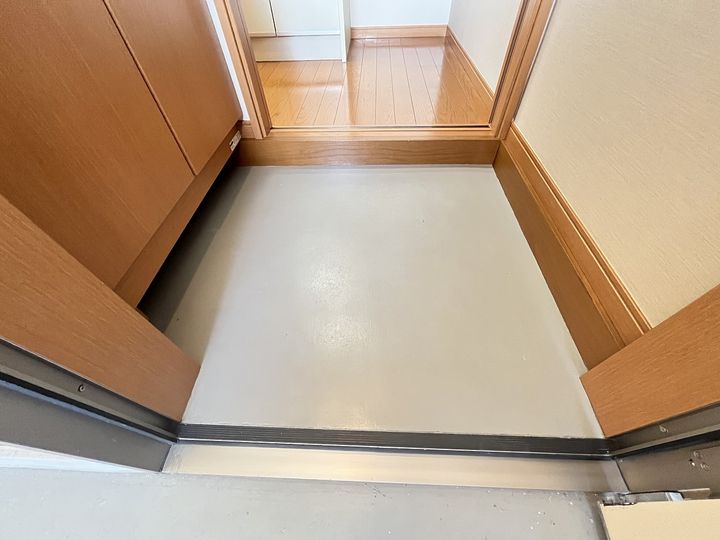 エルダンジュ201の玄関