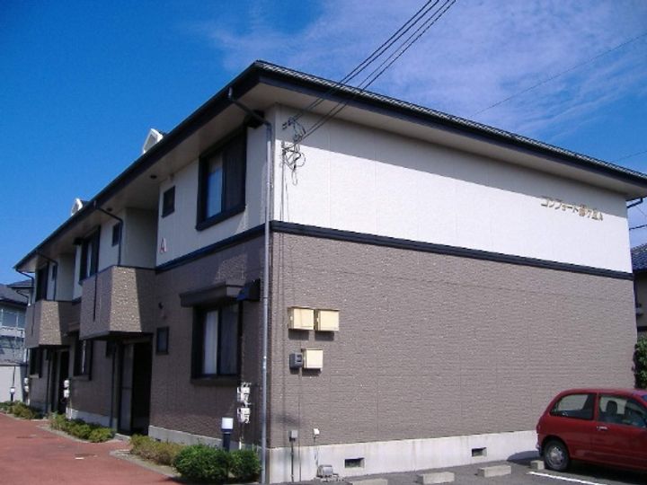 コンフォート緑ヶ丘 A棟の外観