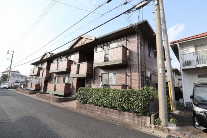 リビングタウン吉成 B棟の外観