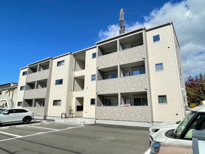 LIEN立川102の外観