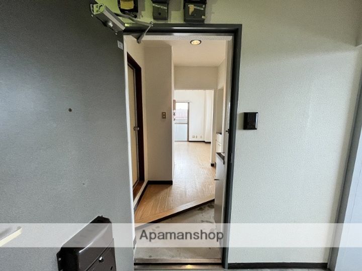 ハイパッションブクリヤ302の玄関