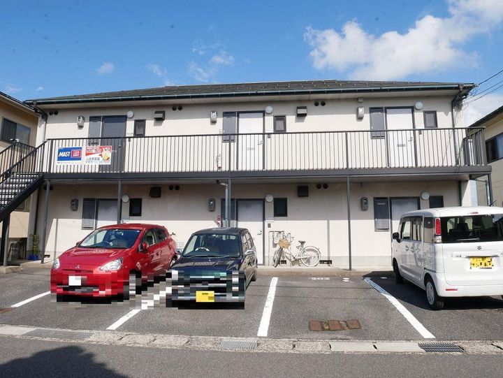 鳥取県鳥取市布勢の賃貸アパートの外観