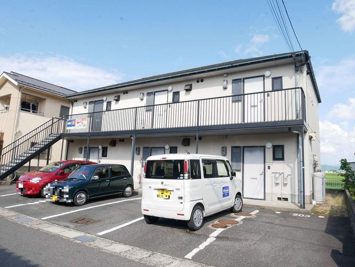 鳥取県鳥取市布勢の賃貸アパートの外観