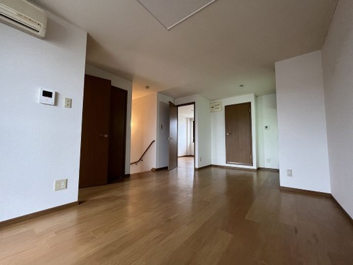 テッラ・プロメッサBのその他画像