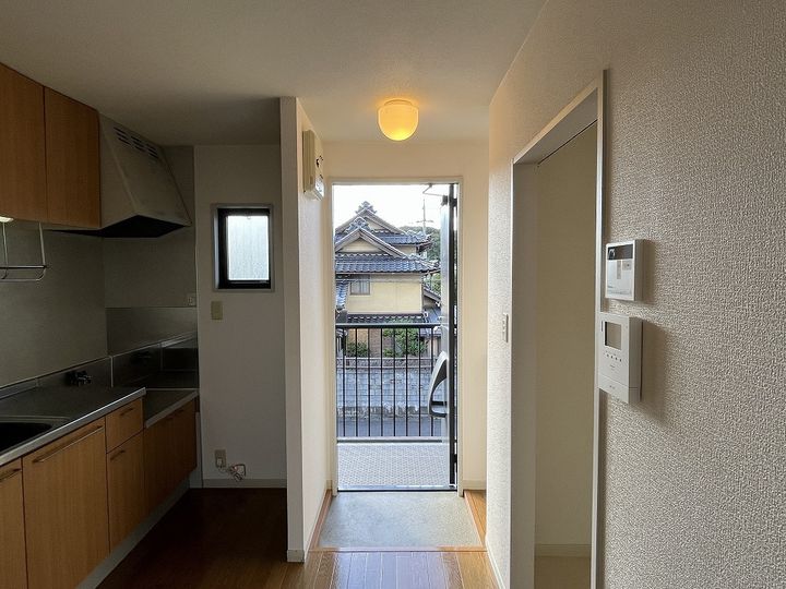 鳥取県鳥取市布勢の賃貸アパートの内装