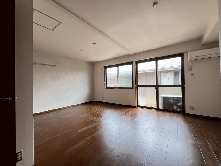 ボナールヴィラ203の居間