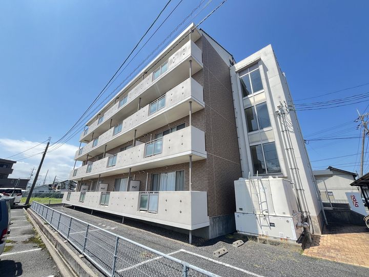 TO THE MOON303の外観