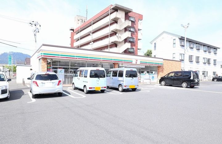 フリークス A102の周辺