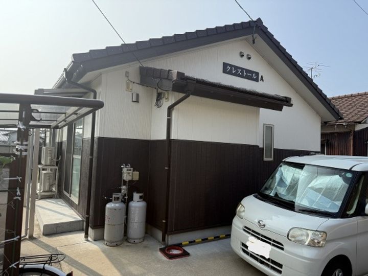 クレストールAの外観