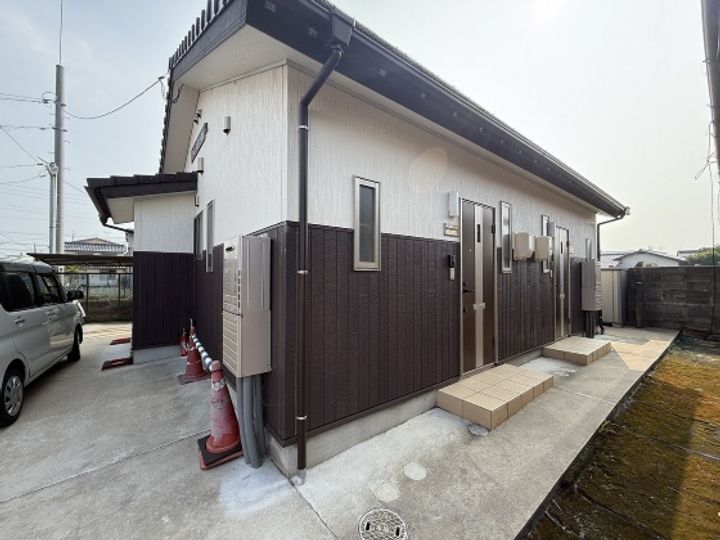 クレストールAの外観