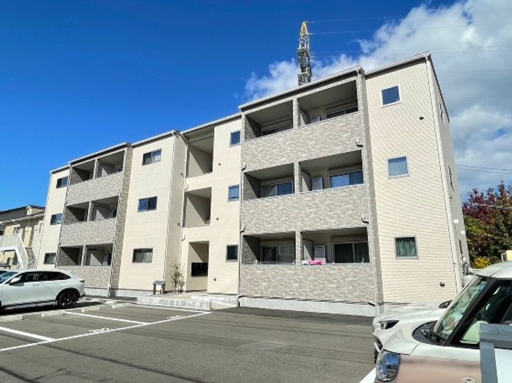 Lien立川の外観