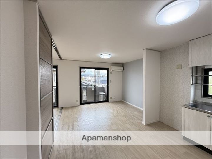 ユーステージA棟202の内装