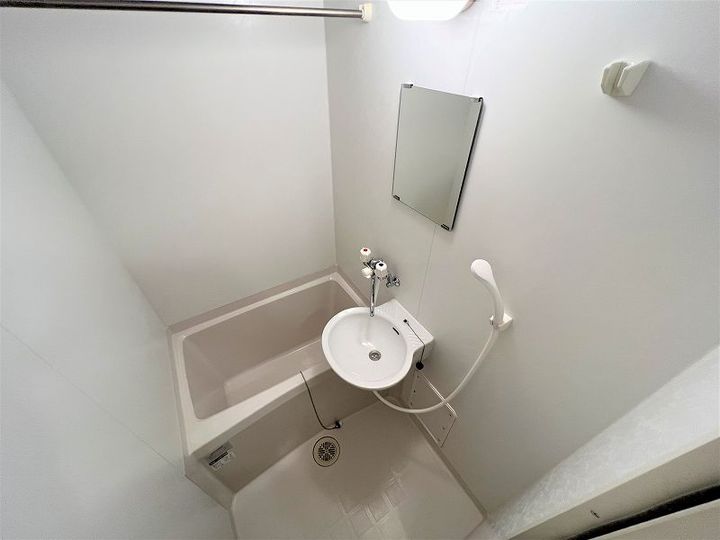 レオパレスB ZONE206の風呂