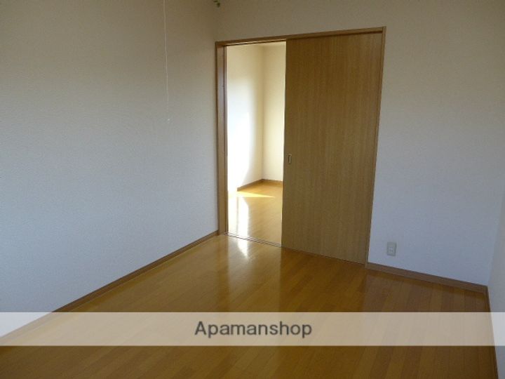 パープルHの内装