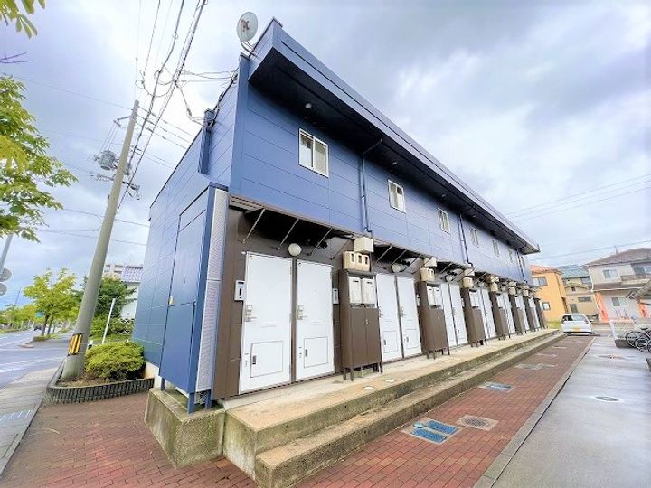 レオパレス観音寺弐番館206の外観