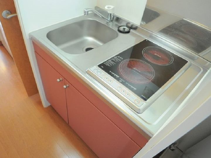 レオパレスクレール倉吉203のキッチン
