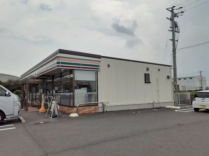 カレントヴィラの周辺