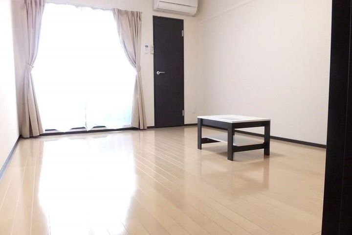 クレイノリバーサイドⅡ205の居間