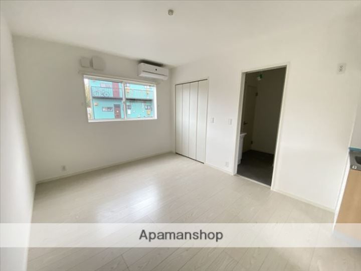 鳥取県境港市渡町の賃貸アパート102の居間