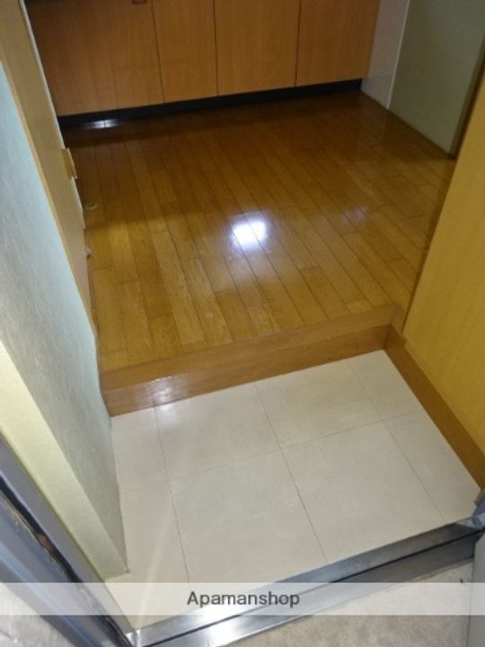 AP袖師106の玄関