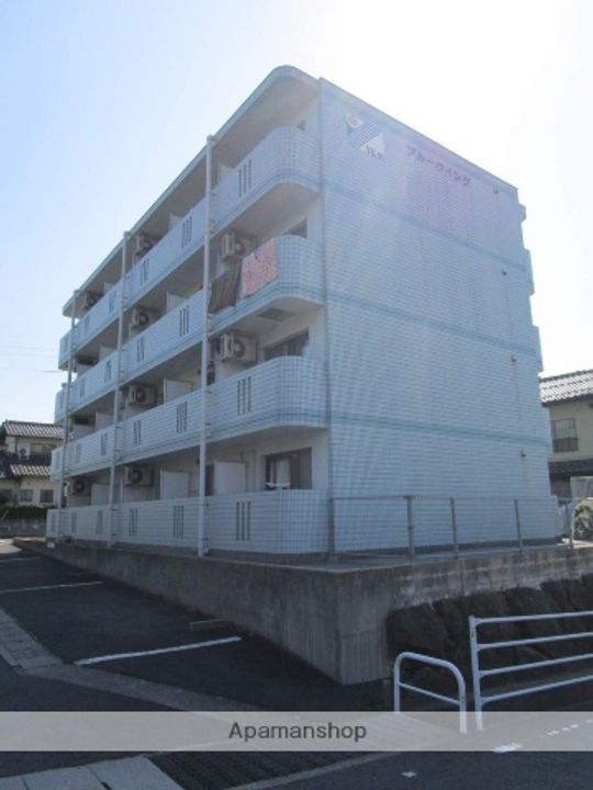 ブルーウイングの外観