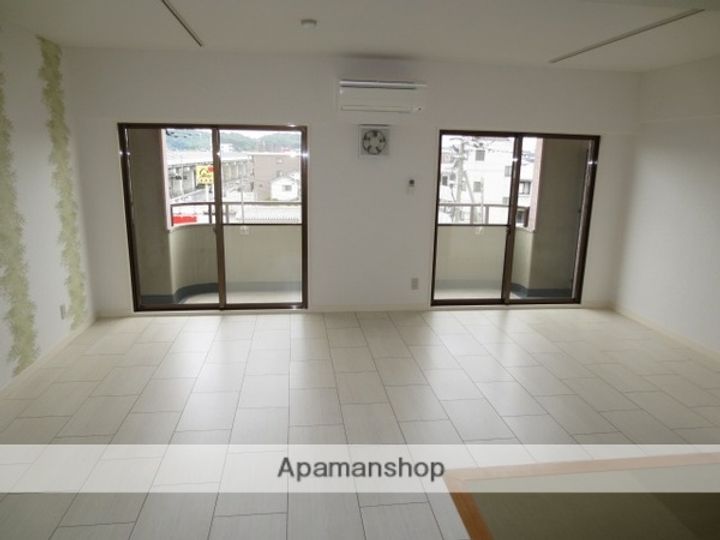 カサローゼ浜乃木PARTⅢ404の居間