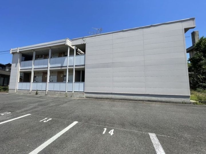 レオパレスポラリスの外観