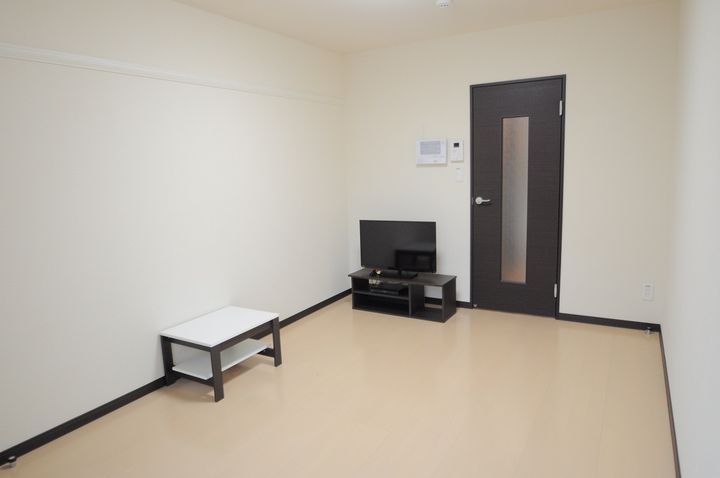 クレイノタウンコート 松江104の居間