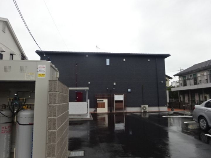 リバーサイド アベニューの外観