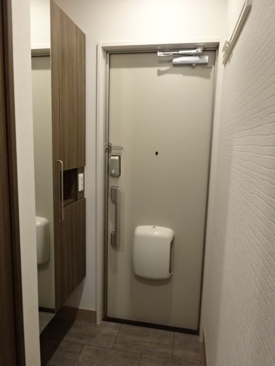ヴェルスクエアの玄関