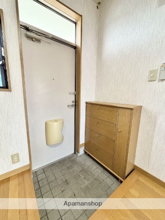 エクセレンスやまだB110の玄関