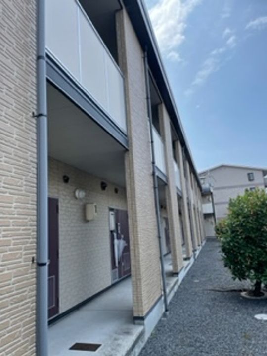 レオパレスフローラ Kの外観