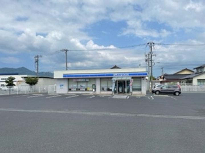 レオパレスフローラの周辺