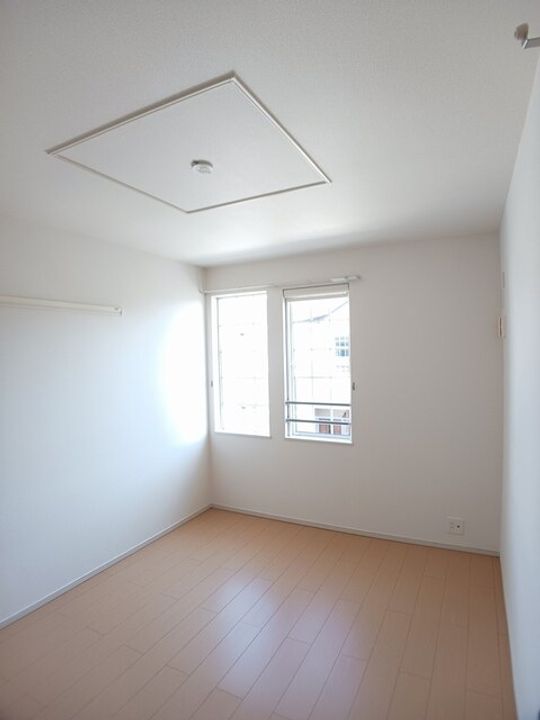 シンプルガーデンBの居間