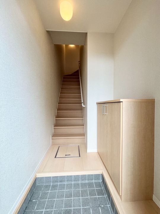 パステルひかわ A棟の玄関