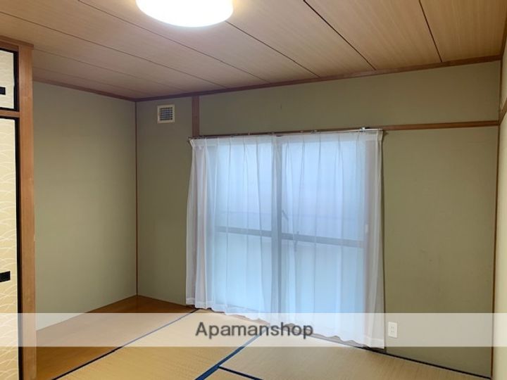 ホワイトシルバー203の内装