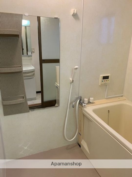 ホワイトシルバー203の内装