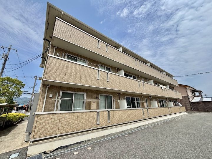 サンガーデニア B棟の外観