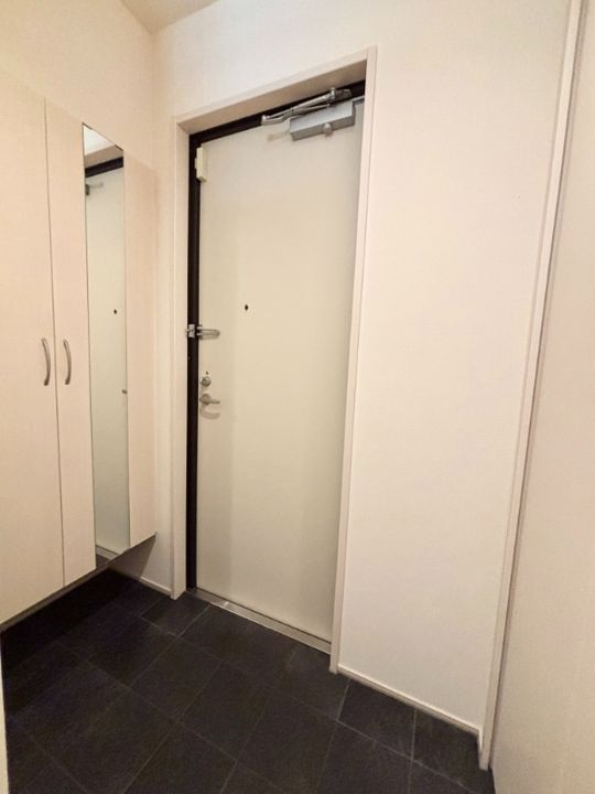 チェリー ブランカの玄関