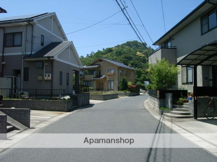 ルミエール十神102の周辺